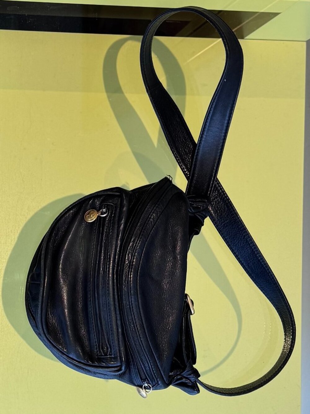 Vintage Gucci Black Leather Belt Bag